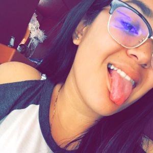 Meet your Posher, Vanessa